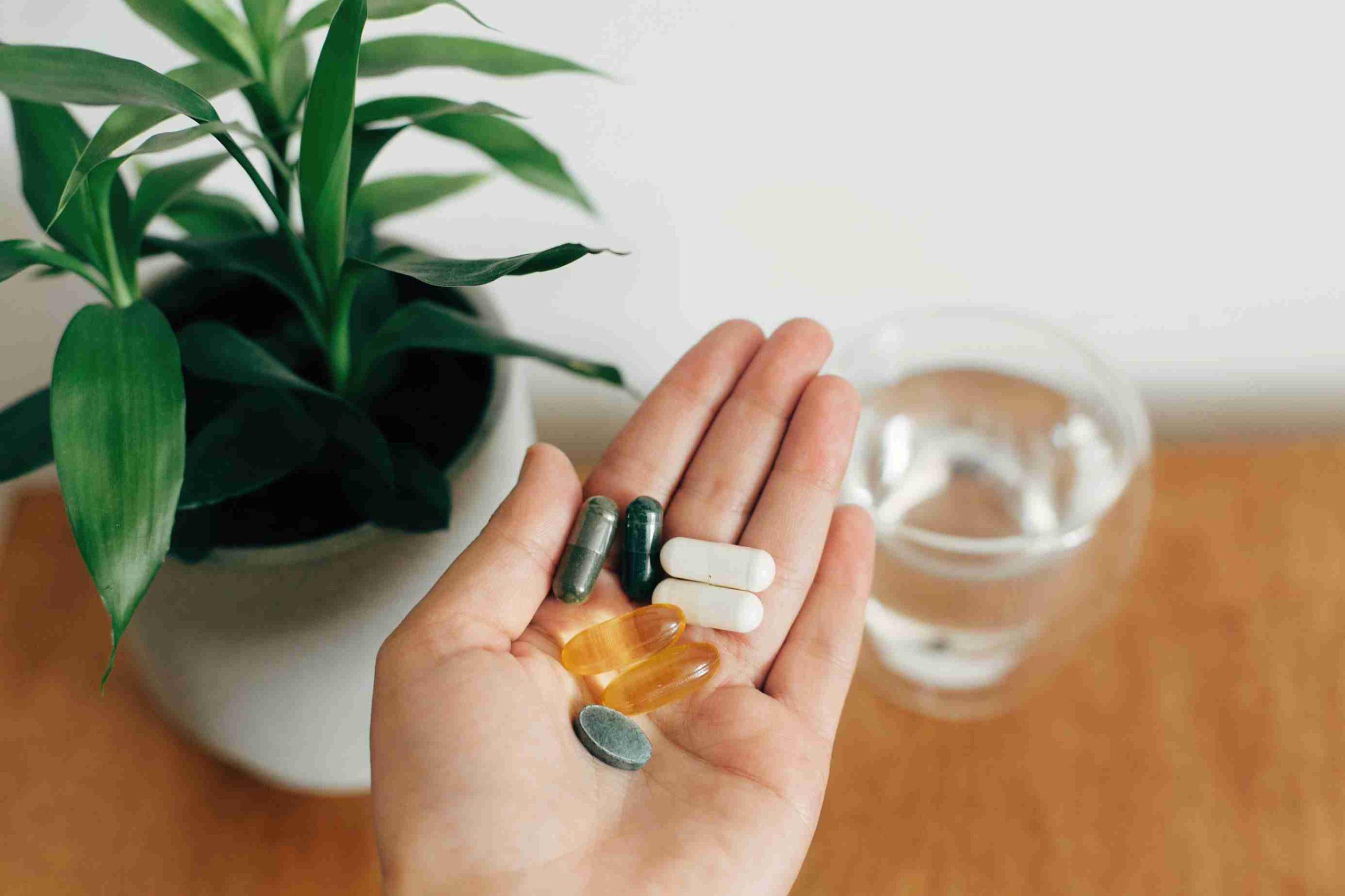 How to Build a Daily Herbal Supplement Routine That You’ll Actually Stick To