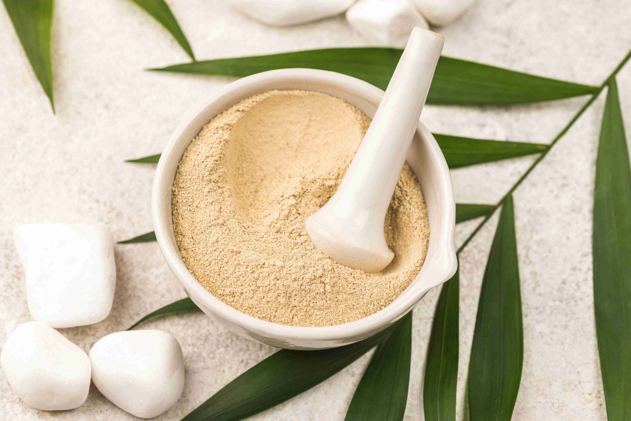 Enkleia Thorelii vs Pueraria Mirifica: Comparing Two Thai Herbs